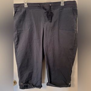 Lee Relaxed Fit Capri Elastic Tie Waistband